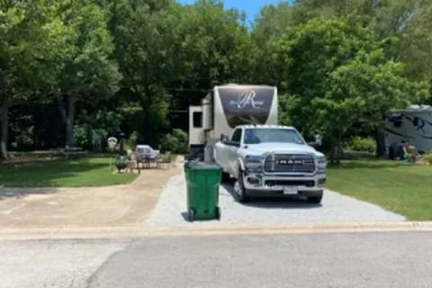 NorthLake Village RV Park