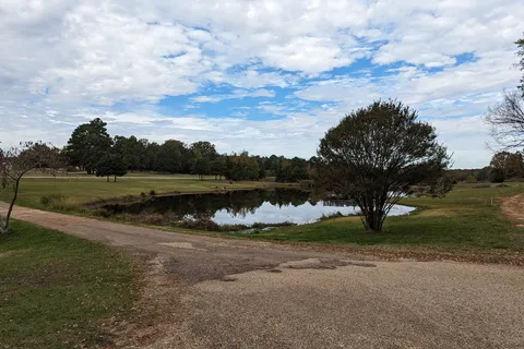 Lucky Buck's Lodge & RV Park