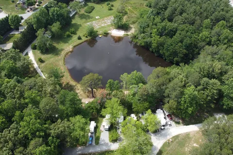 Red Gates Cottages and RV Park