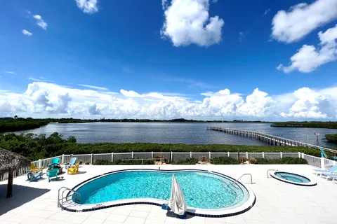 Fishermans Cove RV Resort