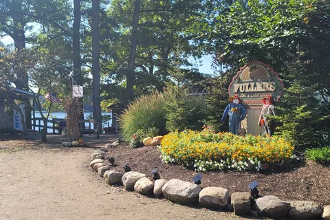 Fullers Resort and Campground on Clear Lake