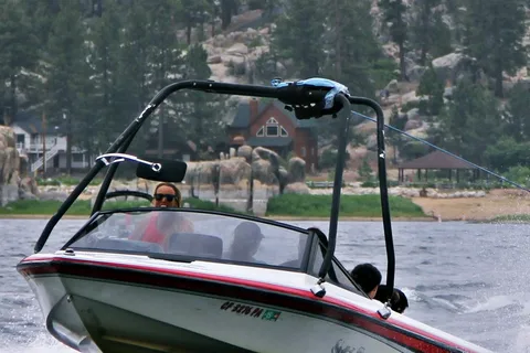 Holloway's Marina and RV Park