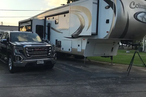 Jus Passn Thru RV Park