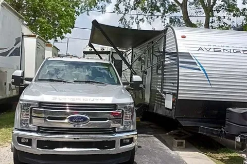 Jus Passn Thru RV Park