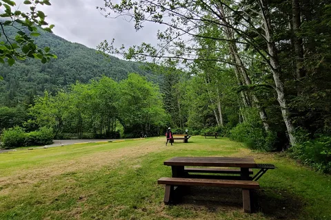 Deer Lake - Sasquatch Provincial Park