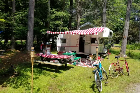 Whispering Pines Campsites and RV Park
