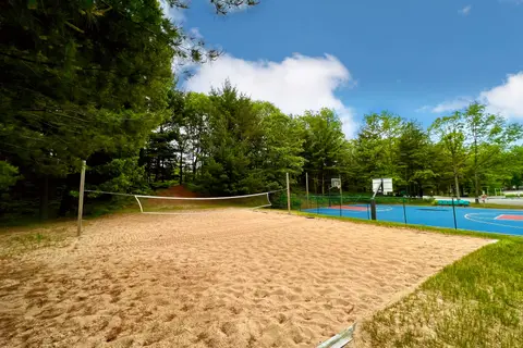 Hill & Hollow Campground