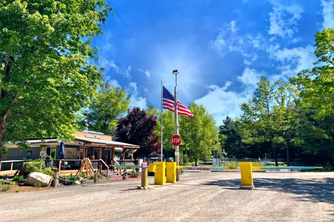 Hill & Hollow Campground