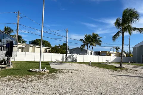 El Mar RV Resort