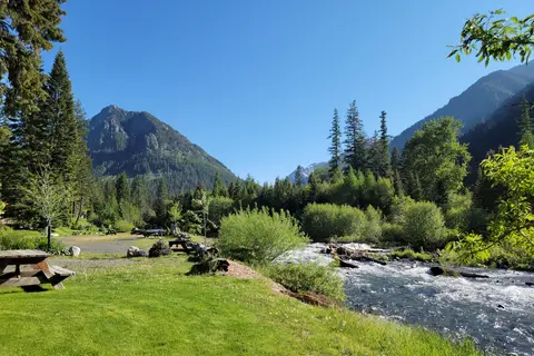 Park At The River