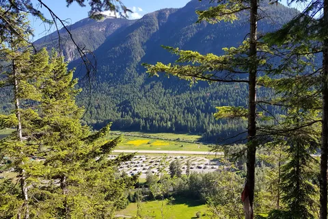 Sunshine Valley RV Resort and Cabins
