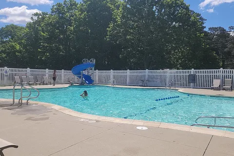 Peters Pond RV Resort
