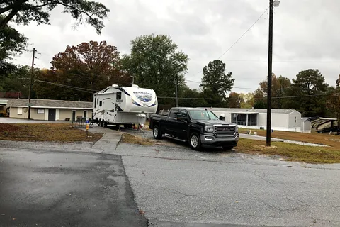 Stone Mountain Heights RV-Mobile Home Park