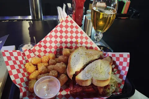 Double Dice RV Park Bar and Grill