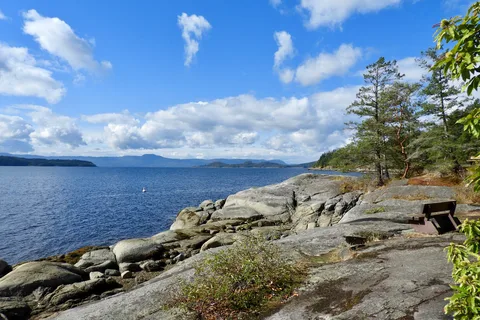 Mermaid Cove, Saltery Bay Provincial Park