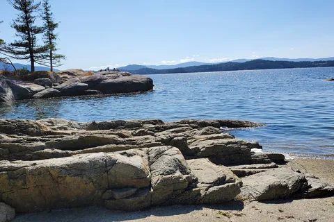 Mermaid Cove, Saltery Bay Provincial Park