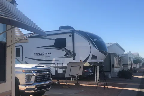 Orangewood Shadows RV Resort