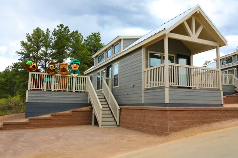 Jellystone Park at Larkspur