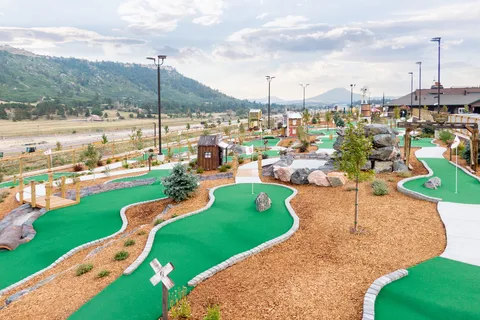 Jellystone Park at Larkspur