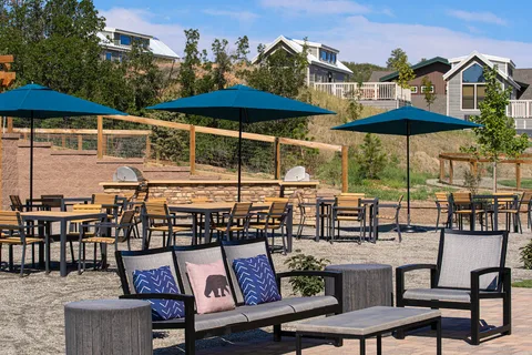 Jellystone Park at Larkspur