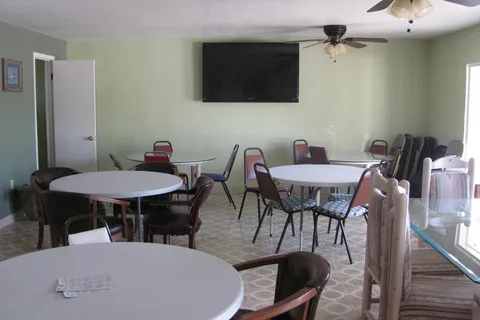 Amigo Inn and RV Park