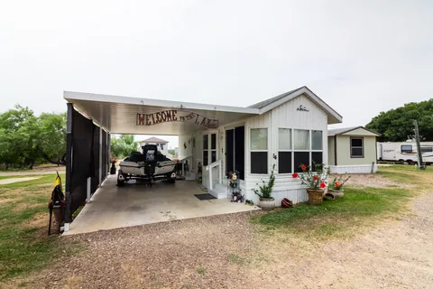Amigo Inn and RV Park