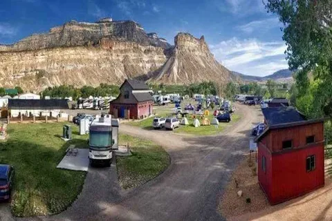 Palisade Basecamp RV Resort