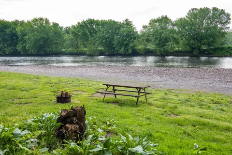 River Beach Campsites on the Delaware-Kittatinny Canoes