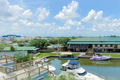New Orleans RV Resort and Marina