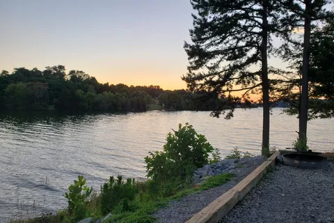 Yarberry Peninsula Campground