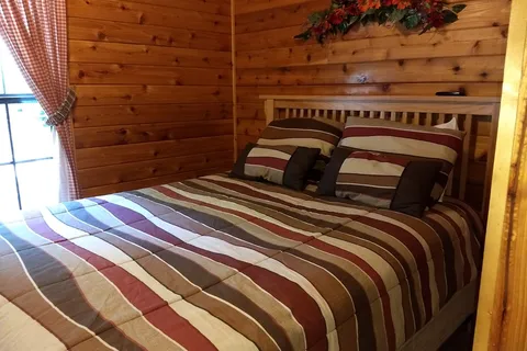 Buckeye Lake / Columbus East KOA Holiday