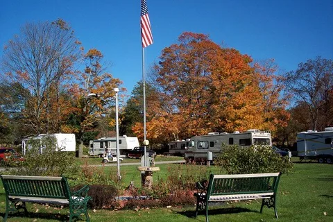 Travelers Woods Of New England