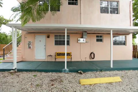 Kings Kamp RV Park, Marina, Hotel Rooms