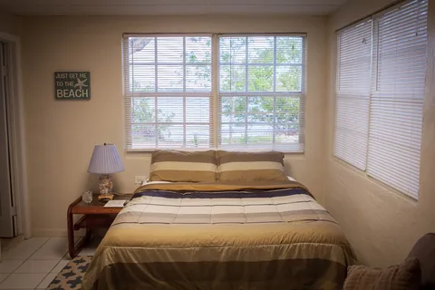 Kings Kamp RV Park, Marina, Hotel Rooms