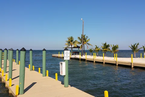 Kings Kamp RV Park, Marina, Hotel Rooms