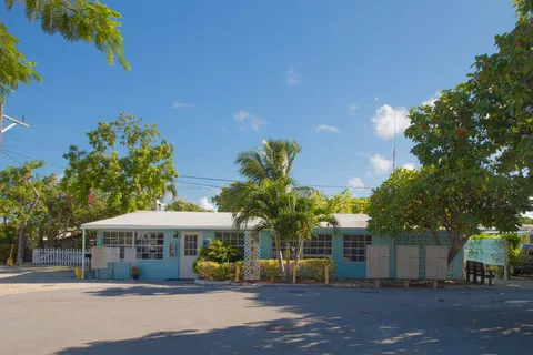 Kings Kamp RV Park, Marina, Hotel Rooms