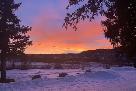 South Fork Lodge and RV Park