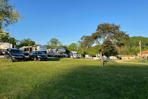 Fox Den Acres Campgrounds