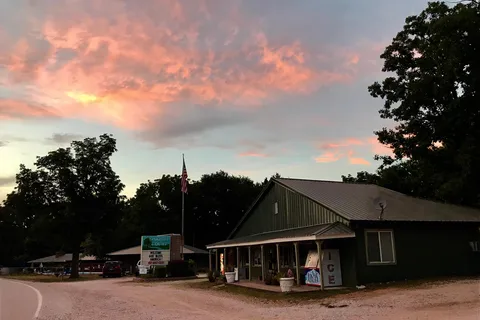 Oak Hill Court and RV Park