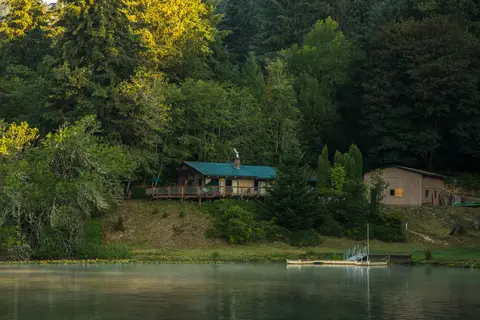 Loon Lake Lodge and RV Resort