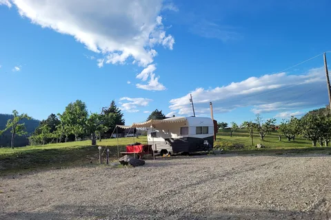 Apple Valley Orchard and RV Park