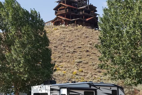 Green Creek Inn And RV Park