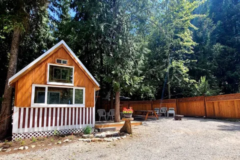 Cedar Falls Campground and RV Park