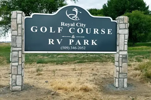 Royal City Public Golf Course and RV Park
