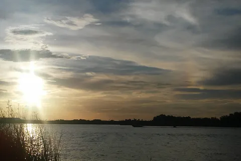 Lake Casa Blanca International State Park