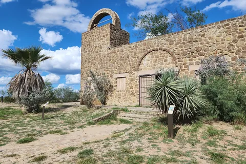 Lake Casa Blanca International State Park