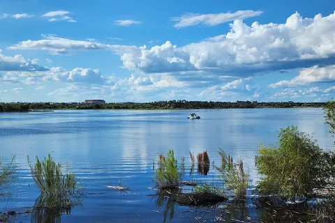Lake Casa Blanca International State Park