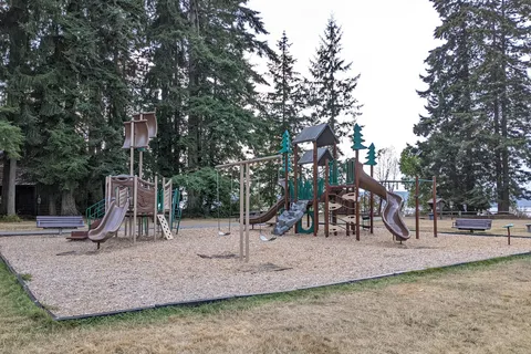 Kitsap Memorial State Park