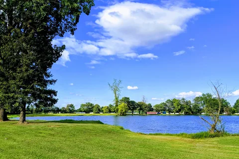 Arrowhead Lake Campground
