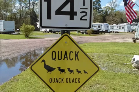 Gator Den RV Park